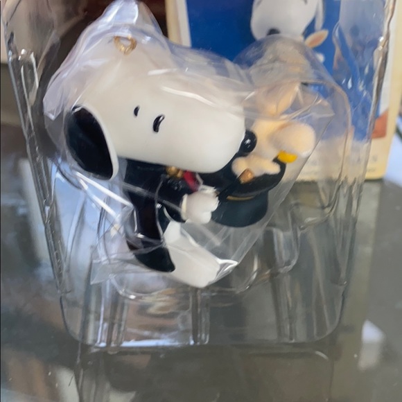 Hallmark Keepsake Peanuts “Snoopy The Magnificent” - Picture 2 of 4